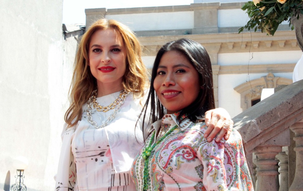 Marina de Tavira y Yalitza Aparicio son reconocidas por la revista 'Quién'. (Alfonso Manzano)
