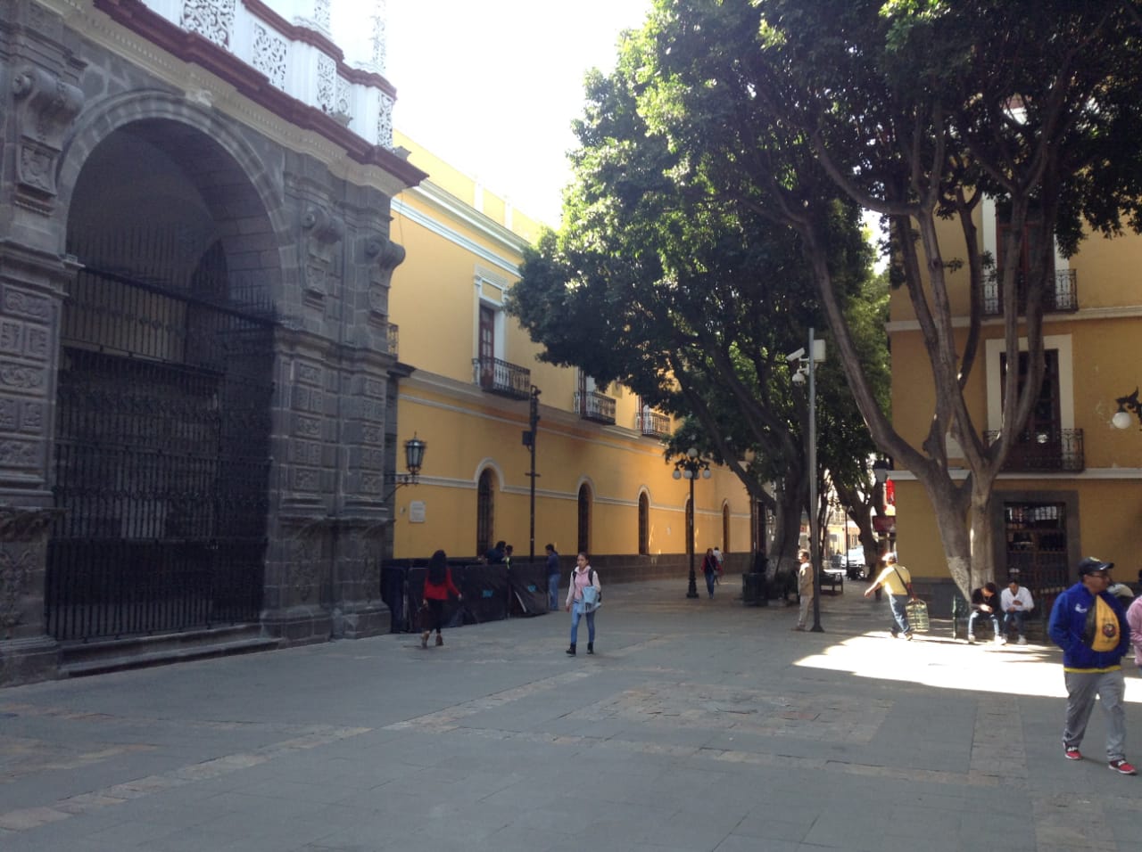 El rector, Alfonso Esparza Ortiz, convocará a todos los consejeros universitarios electos a la sesión extraordinaria (J. Zambrano)