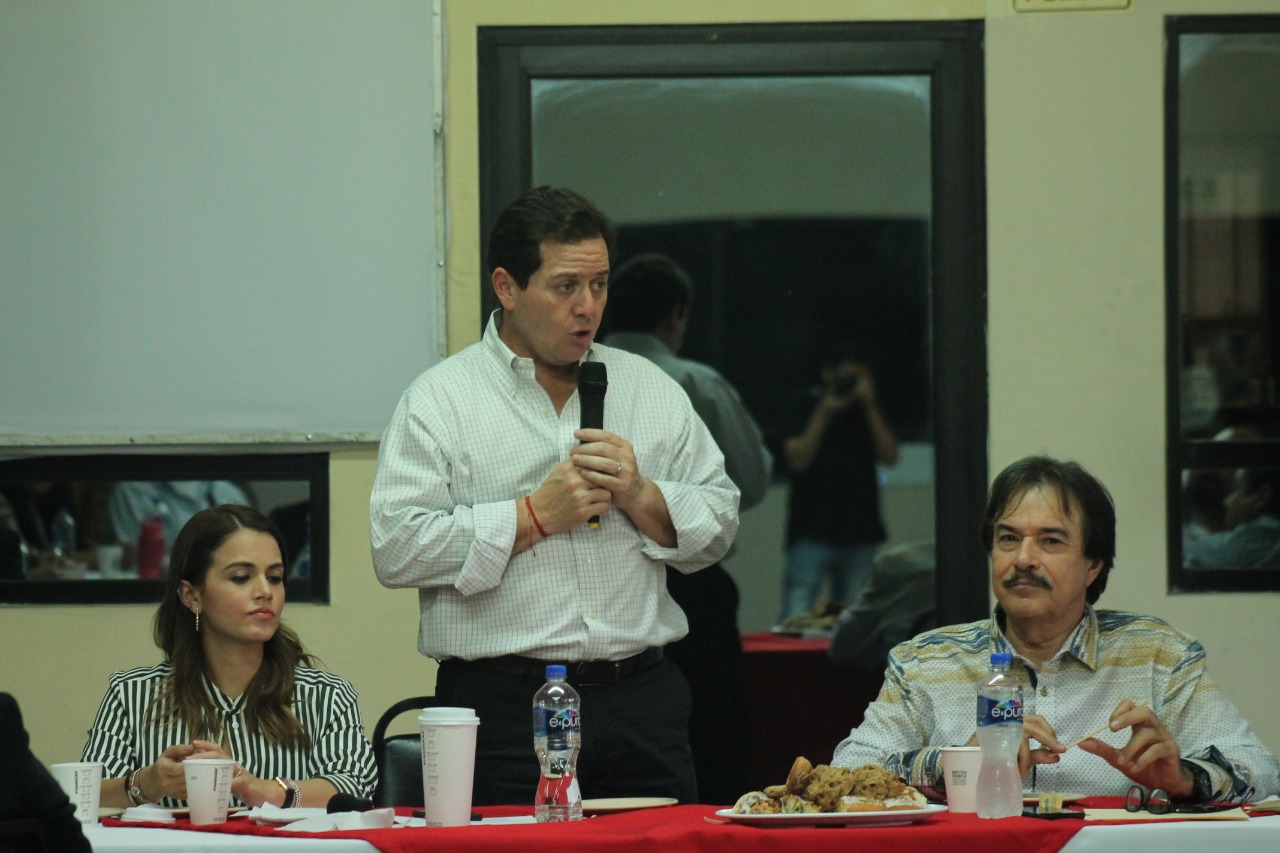 En una reunión privada, la CTM decidió darle su apoyo a Pedro Pablo Treviño. Foto: Especial