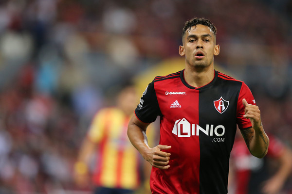 El “Rifle”, sufrió una fractura en el pie izquierdo durante el último entrenamiento del 2017 pero podría estar listo para este fin de semana. (Especia