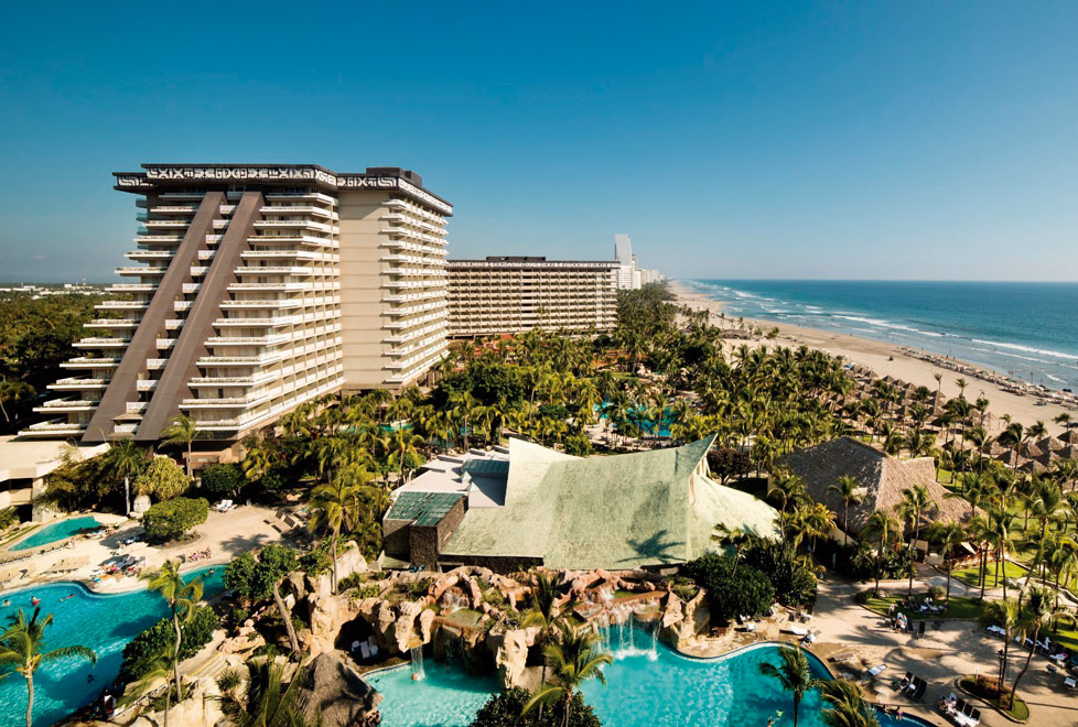 El hotel Princess Mundo Imperial es sede de la Convención Bancaria.