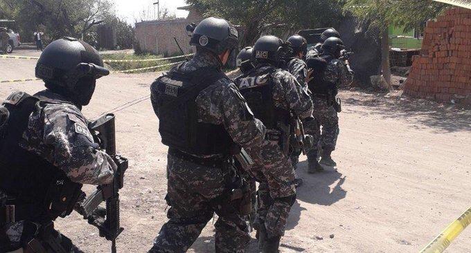 Las dos personas fueron detenidas durante el operativo Golpe de Timón.
