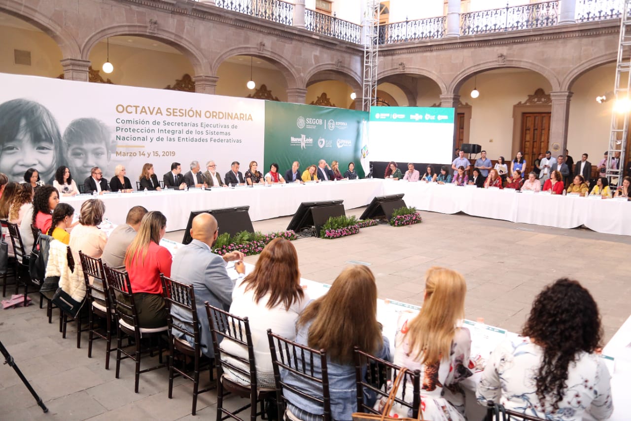 Aproximadamente 40 millones de niños sufren de pobreza y pobreza extrema en México. Foto: Leonel Rocha