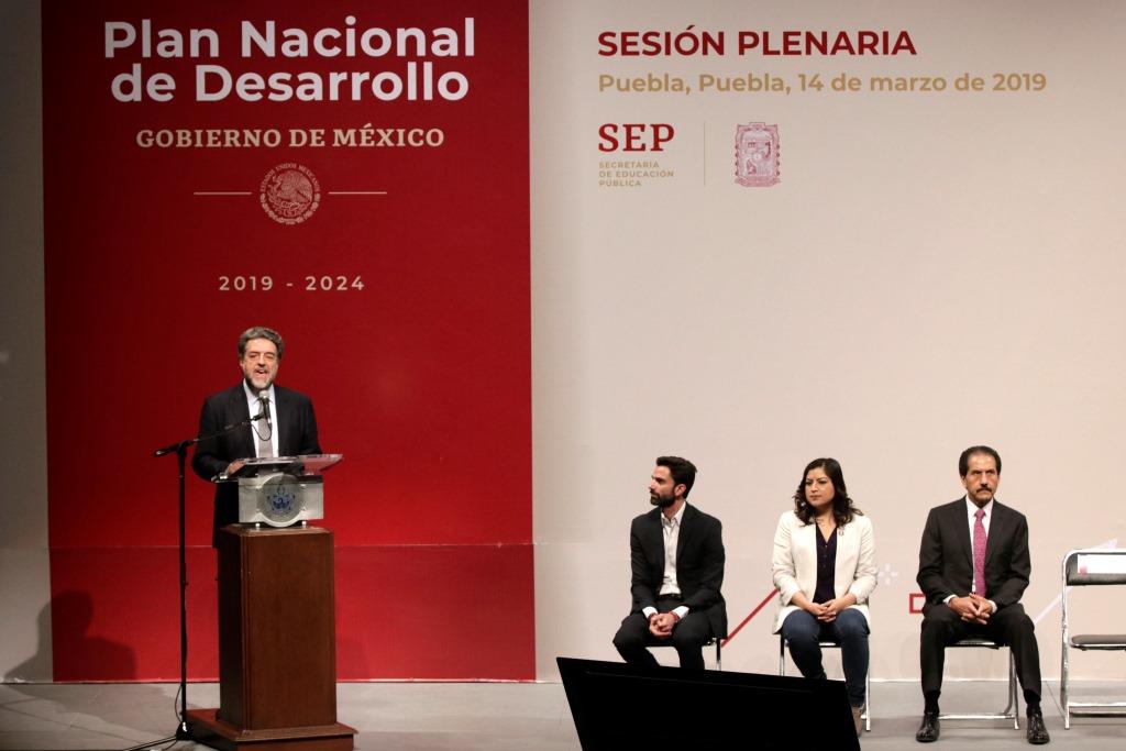 El rector de la UAP,  explicó que durante este día se analizarán y se realizarán propuestas en los ejes del Plan Nacional de Desarrollo  (Agencia Enfo