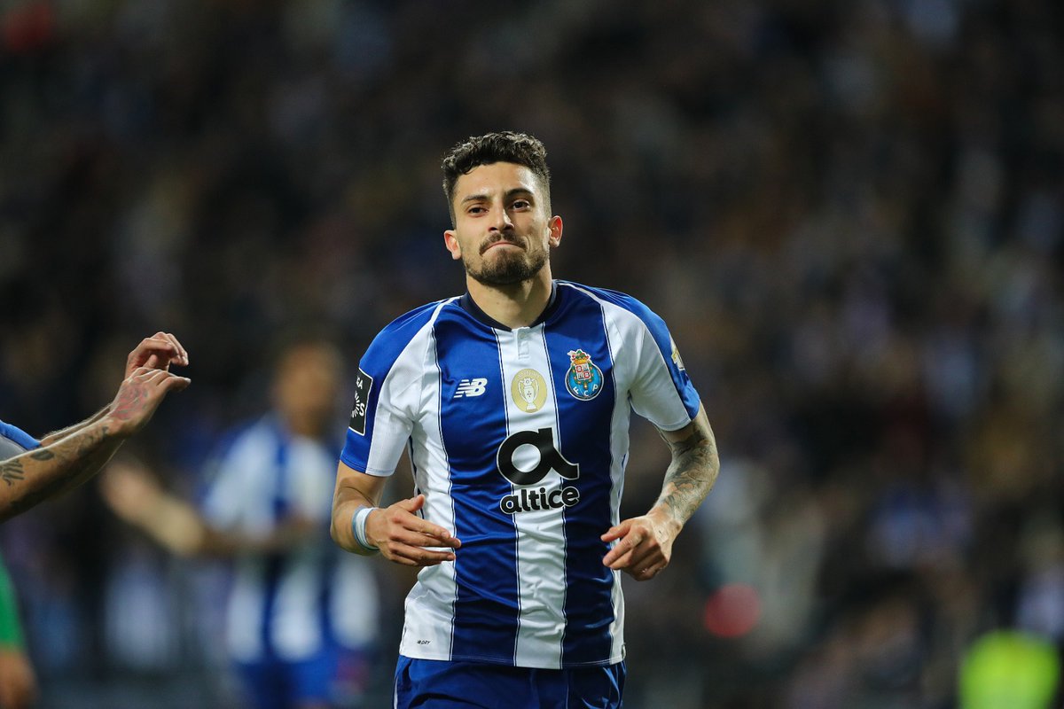 Alex Telles en la victoria del Porto sobre el Marítimo (@FCPorto)