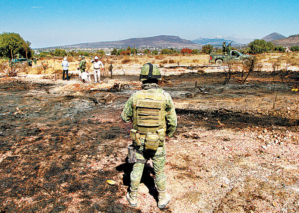 Las autoridades piden a los habitantes denunciar tomas clandestinas. (Notimex)