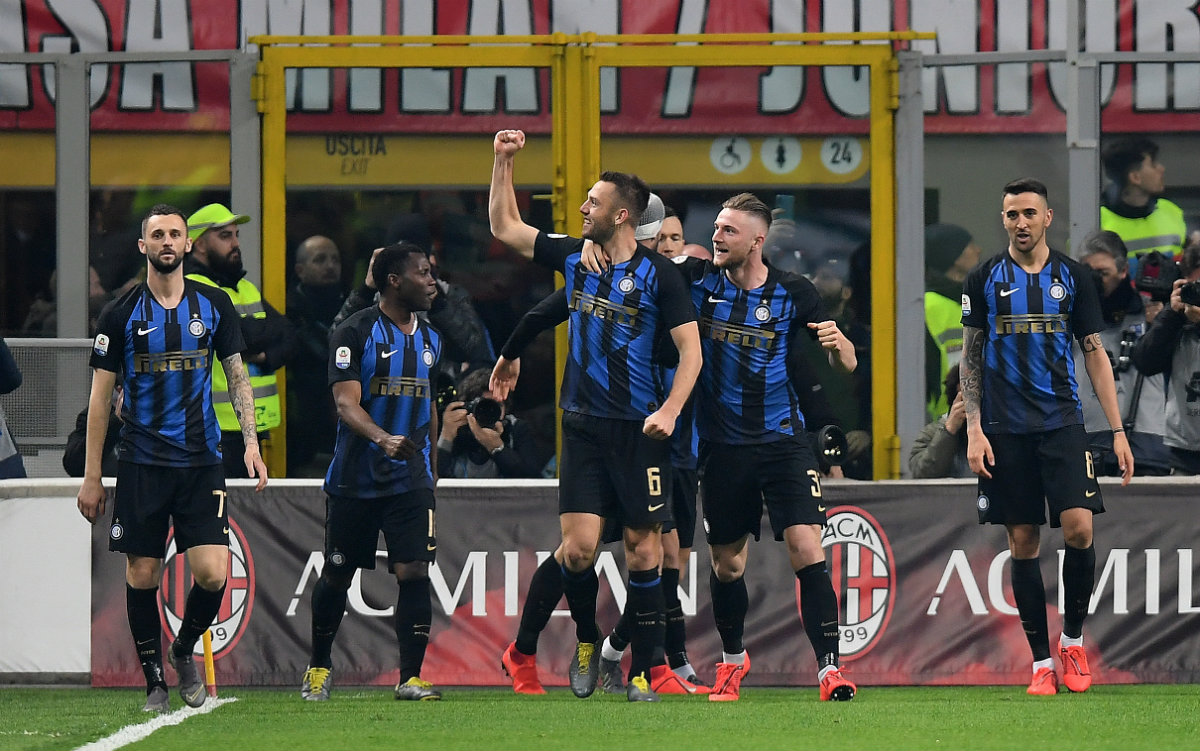 El Inter de Milán derrotó 3-1 al Milan en el derbi de Italia (Reuters)