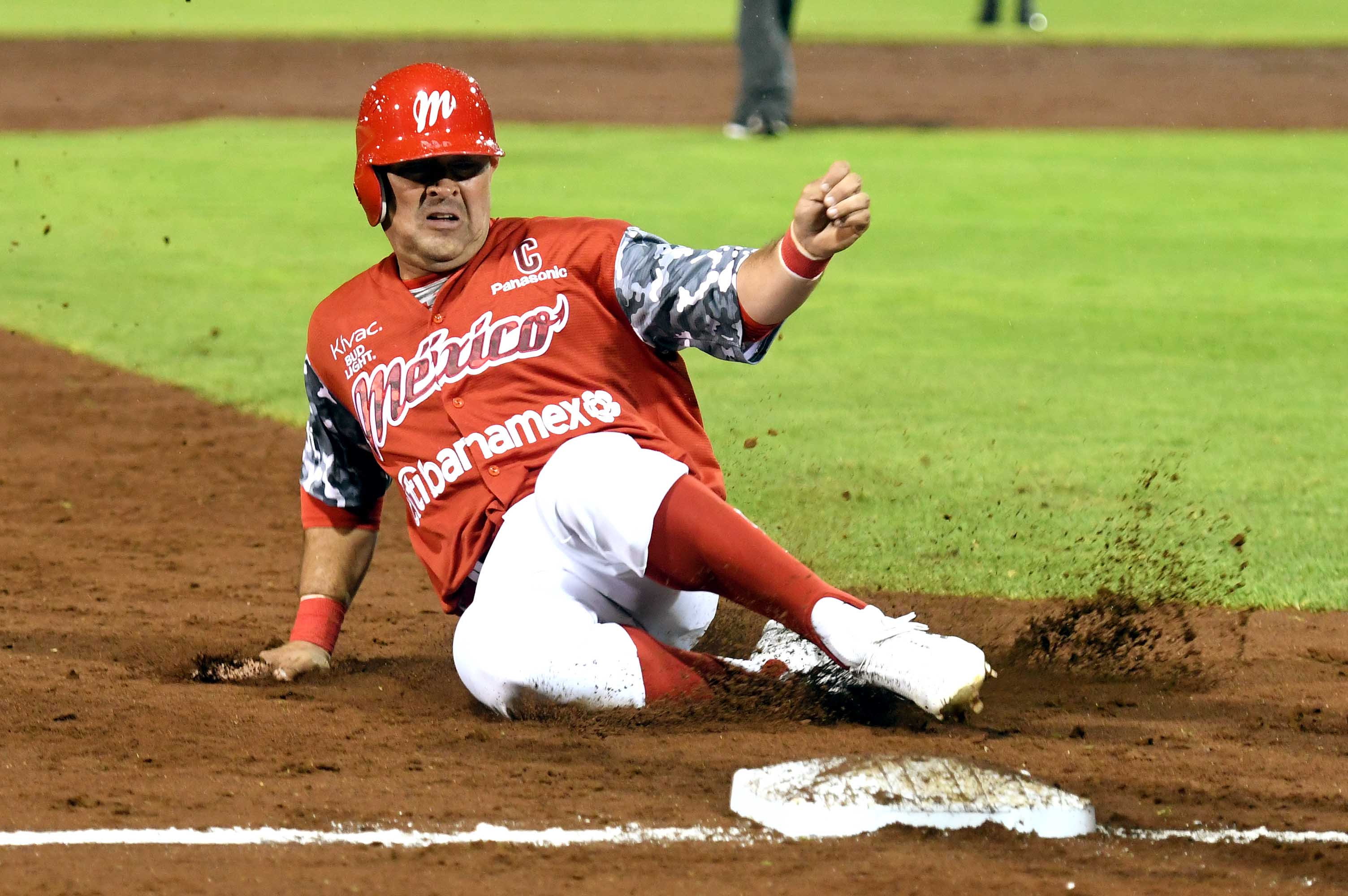 Iván Terrazas va por su decimosegunda temporada con los escarlatas (Cortesía Diablos Rojos)