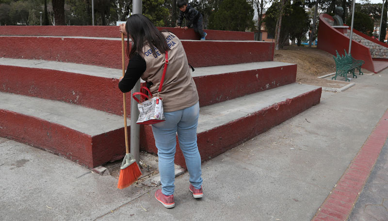 “Andamos cansados, pero no nos quejamos porque hay trabajo". (Maribel Calderón)