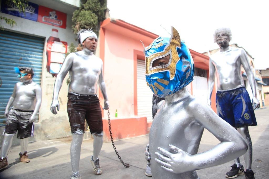 En las calles de San Nicolás, durante los próximos dos fines de semana, los xinacates saldrán y atemorizarán a la gente (Andrés Lobato)