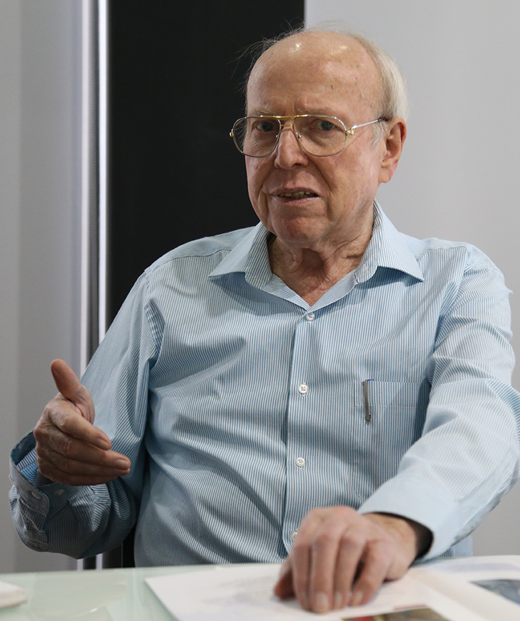 Gerhard B. Loecken, delegado honorífico de SES.