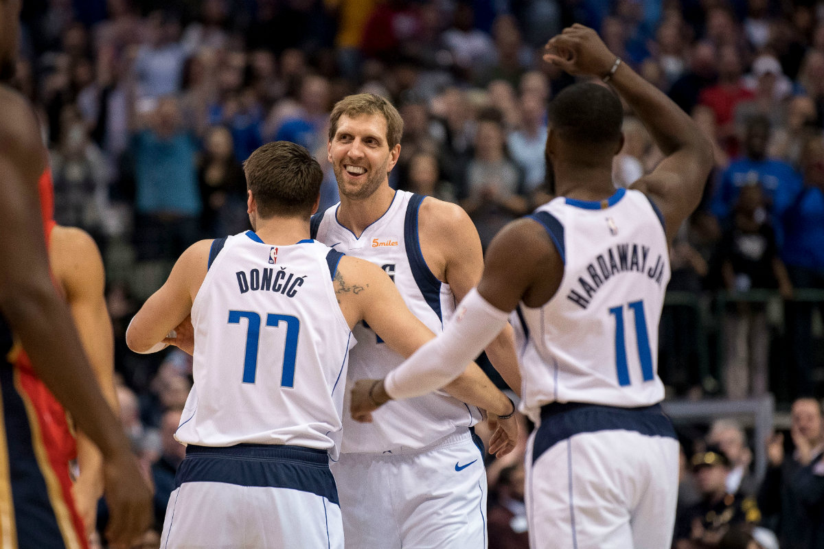 Nowitzki supera a Chamberlain como 6to anotador de la NBA (Reuters)