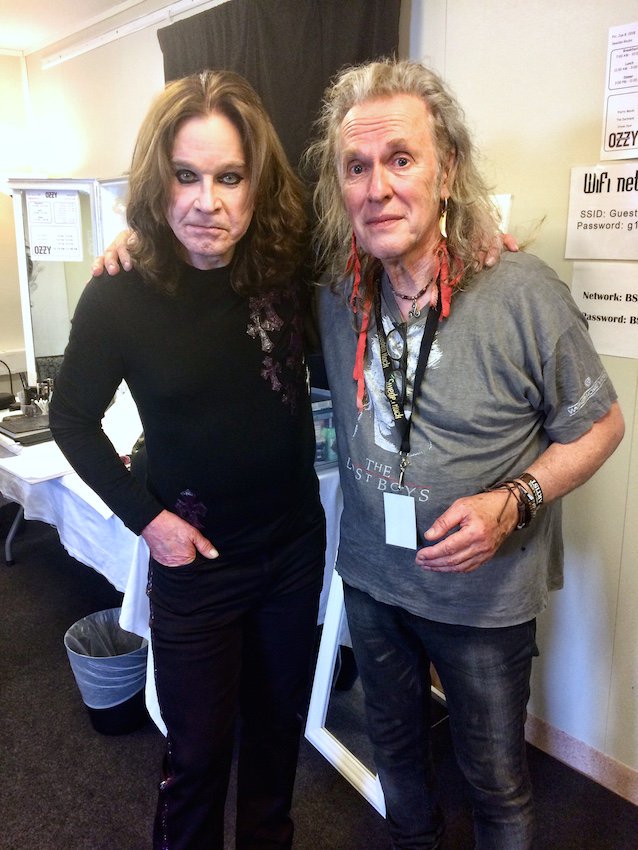 Bernie Torme con Ozzy Osbourne (Twitter).