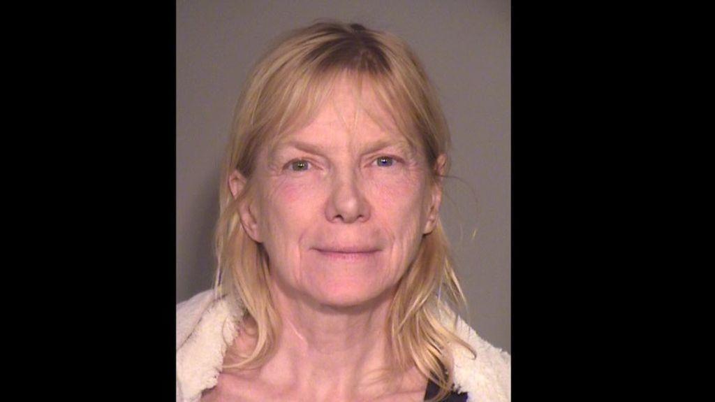 Catherine Ann Vandermaesen, de 65 años, es investigada por maltrato a ancianos y negligencia animal. (Oficina del Alguacil del Condado Ventura )