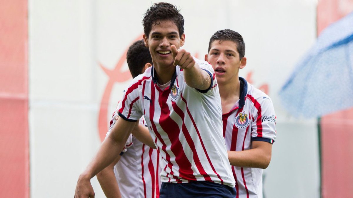 Chivas colocó a tres jugadores en la Sub 20 que tendrá el Mundial en Polonia y dos más en la Sub 18. (Especial)