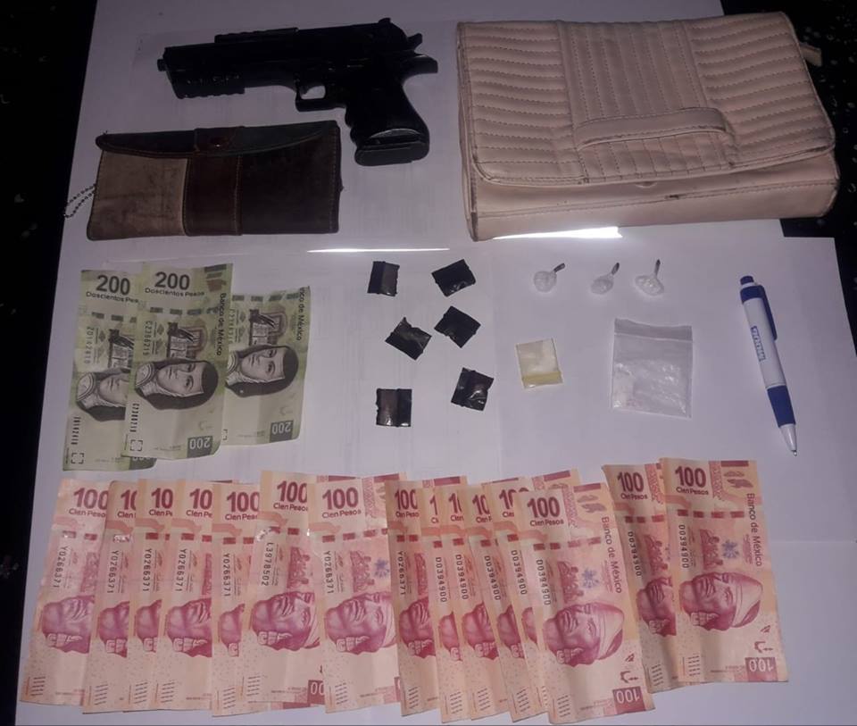 Lo asegurado y los detenidos fueron puestos a disposición de las autoridades