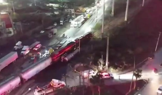 El accidente se registró en el cruce de las avenidas López Mateos y Orión, en la colonia Casa Blanca. Foto: Especial