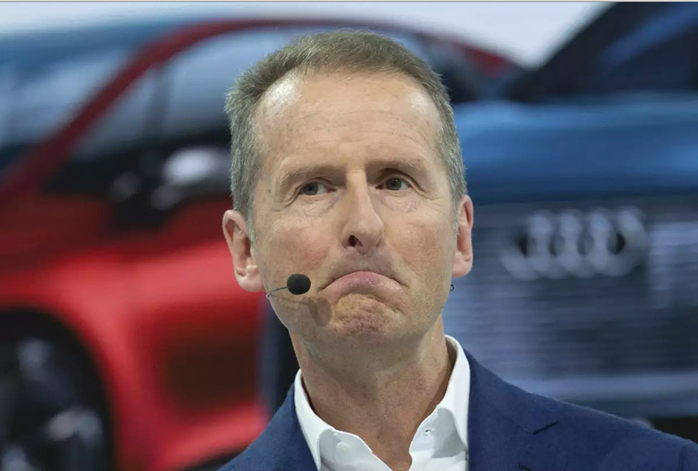 El CEO de VW dijo que “las utilidades te harán libre”, un juego de palabras con la frase “el trabajo te hará libre”, que se forjó en las puertas del c