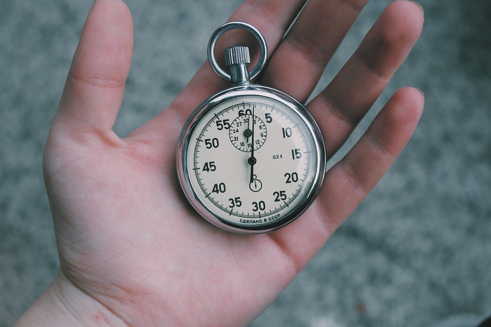 Descubre por qué sientes que el tiempo pasa más rápido cada vez. (Especial)