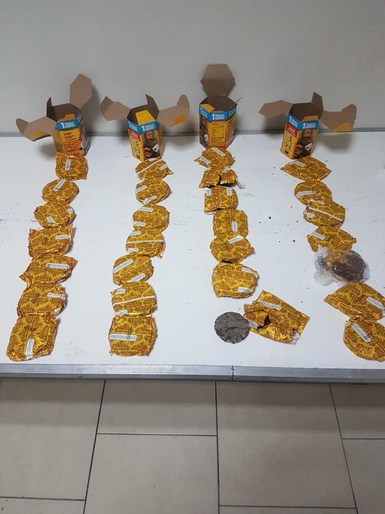La droga se encontraba escondida dentro de chocolates. Foto: Especial