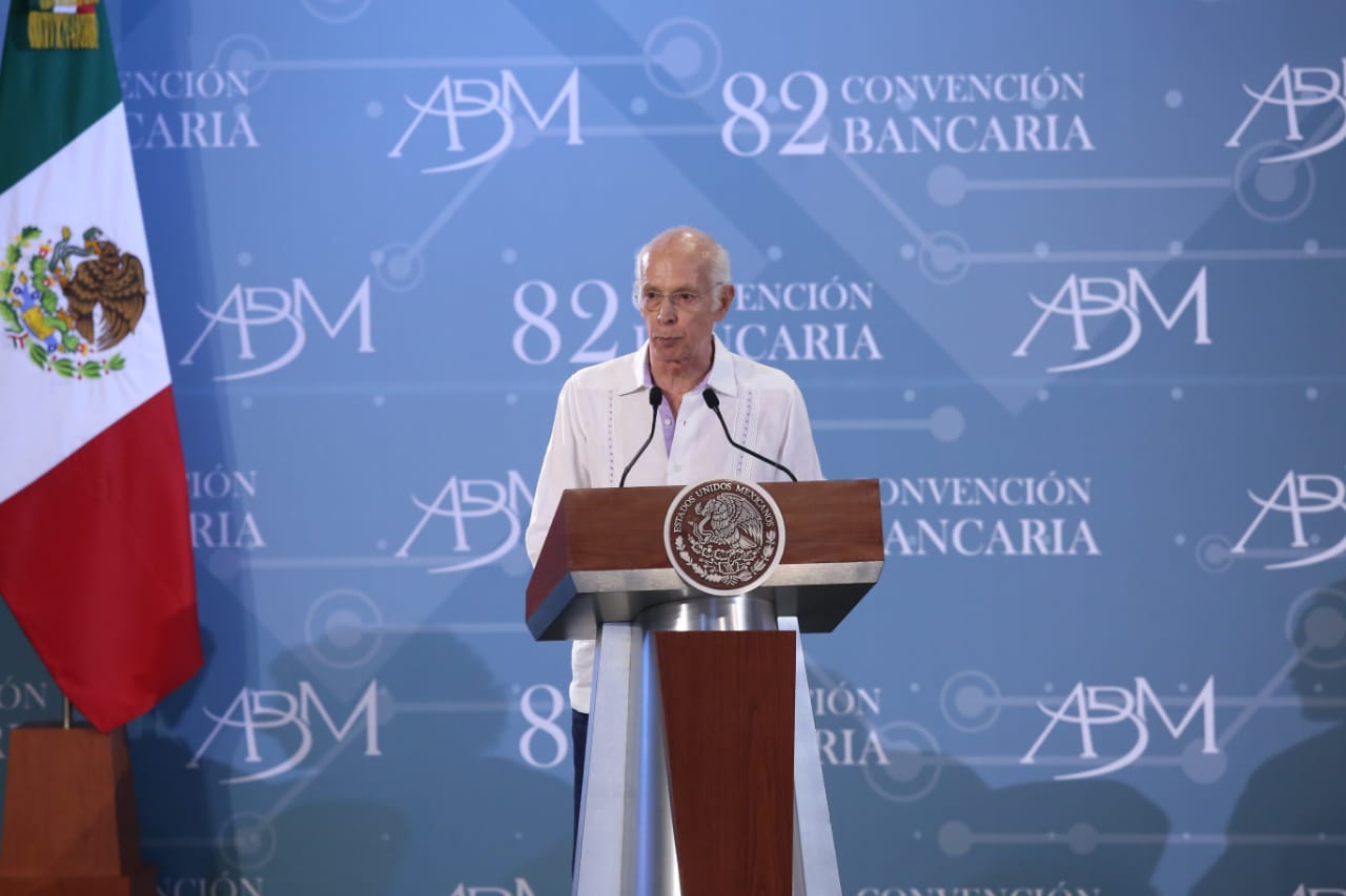 Luis Niño de Rivera en su primer discurso como presidente de la Asociación de Bancos de México. (Juan Carlos Bautista)
