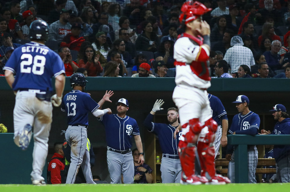 Las acciones entre Diablos y Padres en el Estadio Alfredo Harp Helú (Imago7)