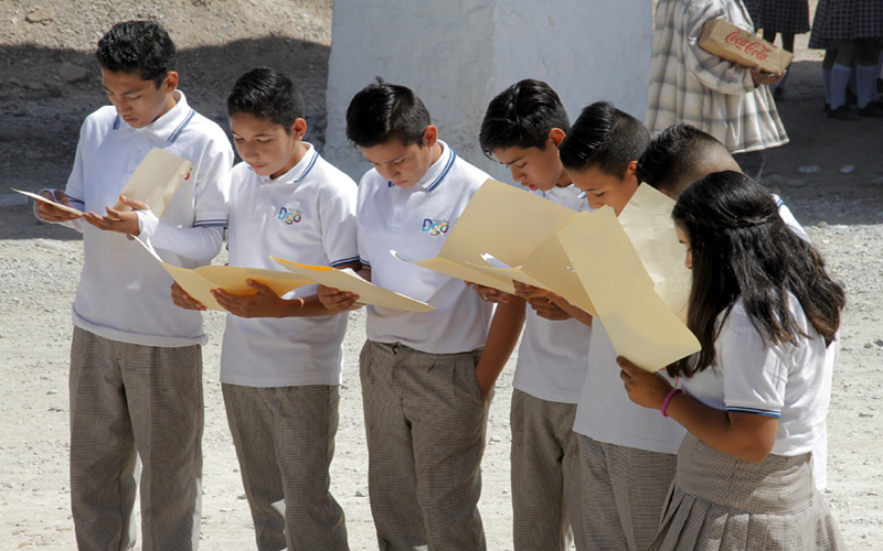 3 mil 500 niños laguneros participaron en la lectura. (Manuel Guadarrama)