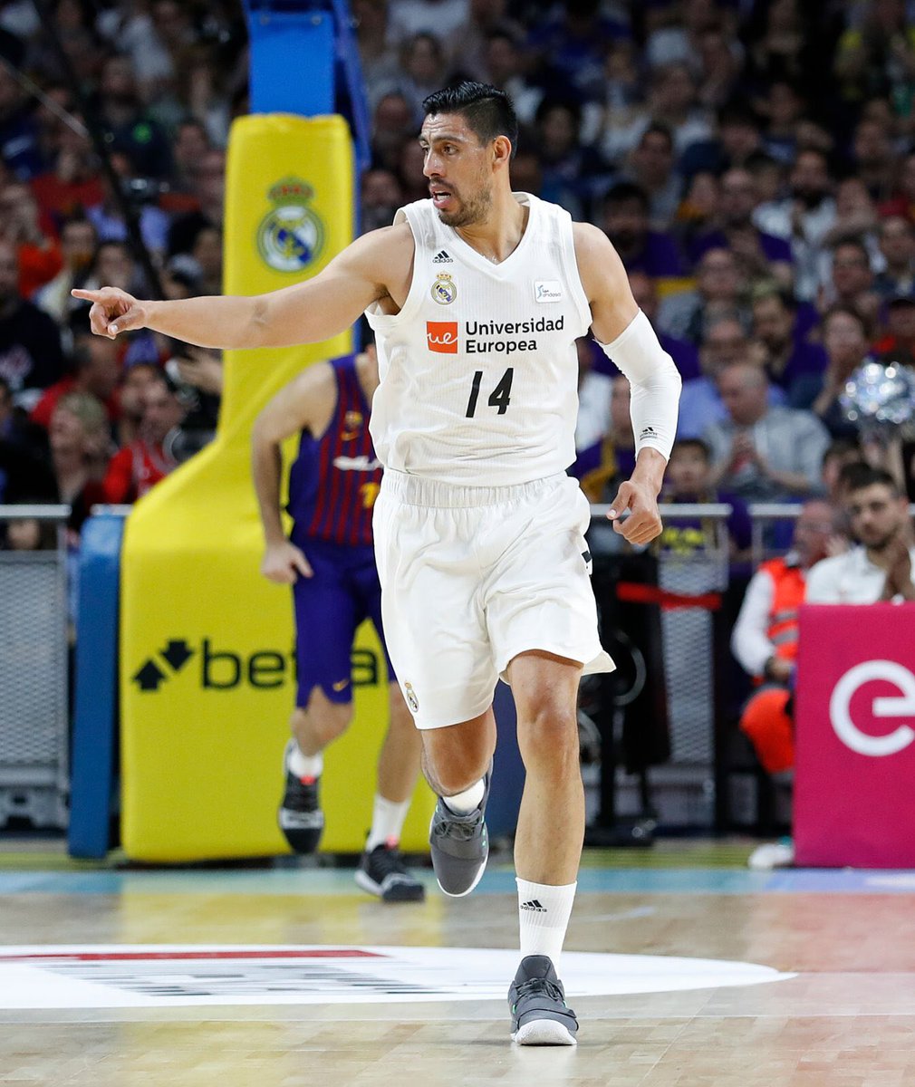 El mexicano Gustavo Ayón (Twitter: @RMBaloncesto)