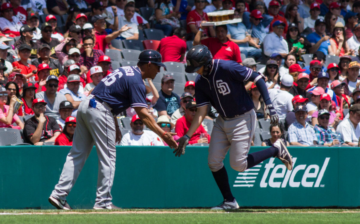Padres de San Diego derrota de nuevo a Diablos en el Alfredo Harp Helú