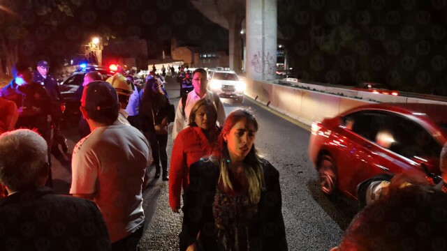 El bloqueo generó tráfico en la zona. (Jorge Becerril)