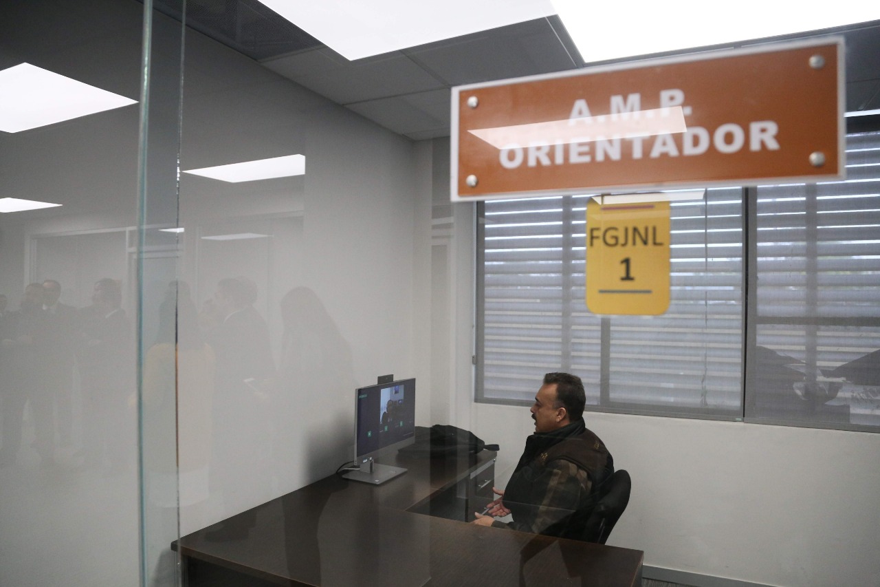 El fiscal aseguró prescindir de 1 secretaria y 11 elementos del área de comunicación. Foto: Archivo