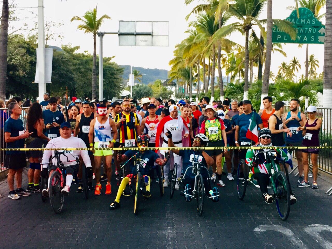 Más de 800 atletas participaron en esta justa deportiva. (Especial)