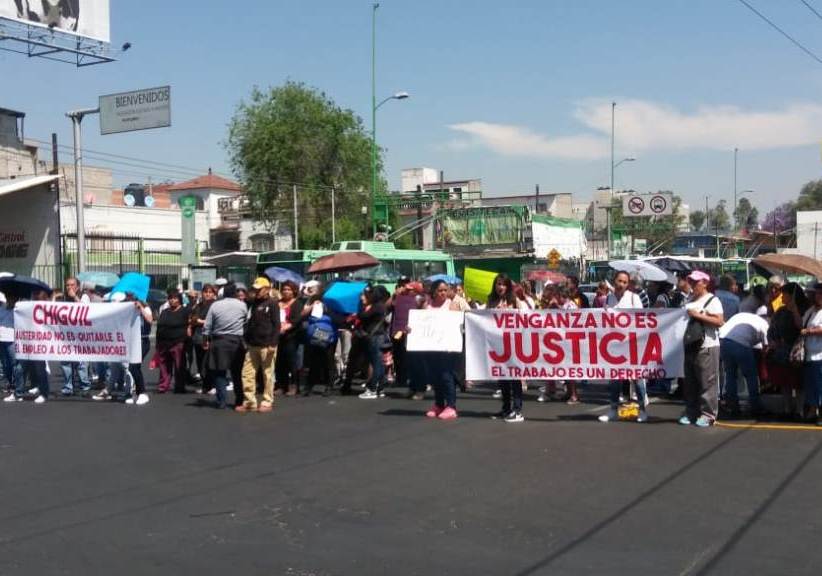 Los manifestantes cerraron San Juan de Aragón a la altura de Ferrocarril Hidalgo. | César Velázquez