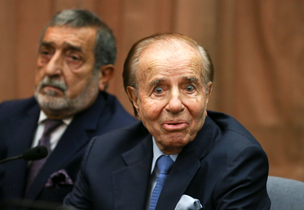 El ex presidente de Argentina, Carlos Menem, fue condenado a 3 años y 9 meses de prisión. |Reuters