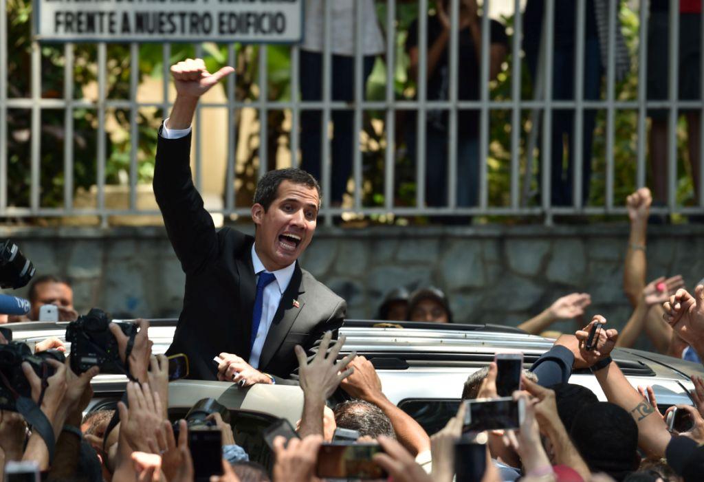 Este sábado se espera que se concrete las manifestaciones impulsadas por Juan Guaidó. (AFP)