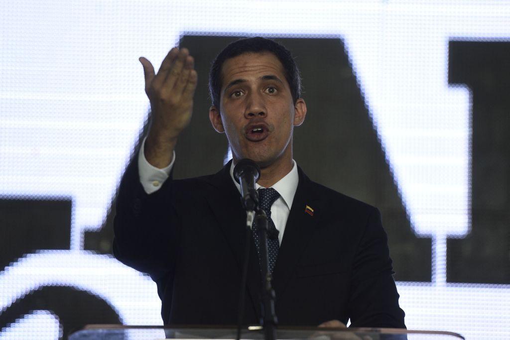 La Fiscalía venezolana ya abrió dos investigaciones contra Guaidó. AFP