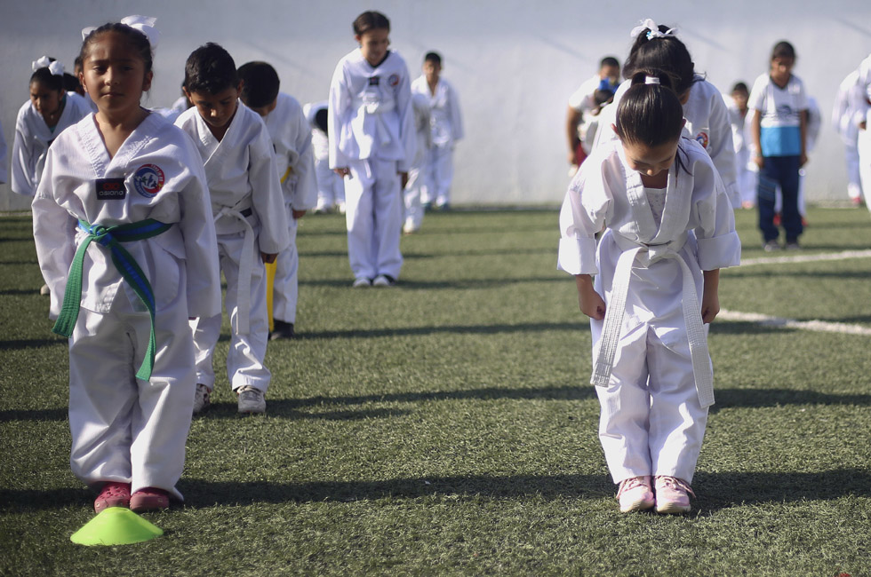 La tarde de este miércoles se llevo a cabo la Gala de Taekwondo en las instalaciones del Colegio MEZE, donde participaron más de 100 practicantes de e
