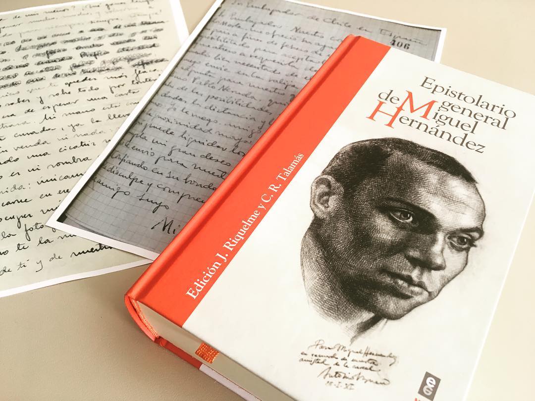 Estas cartas, la mayoría escritas desde su tiempo en reclusión tras la victoria de Franco, fueron la única manera de aferrarse a la vida