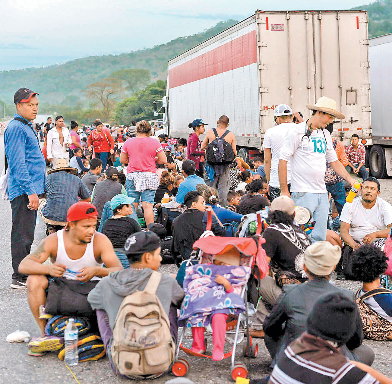 La caminata de más de 2 mil centroamericanos por suelo chiapaneco duró 11 horas. (Cuartoscuro)