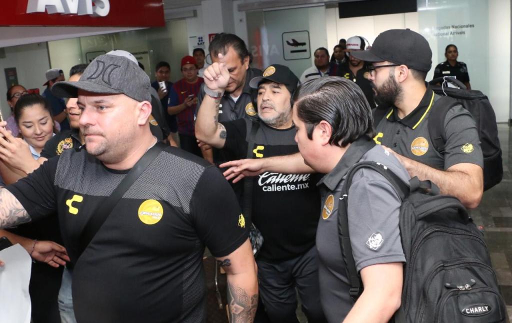Diego Armando Maradona arribó al puerto de Tampico. (Yazmín Sánchez)