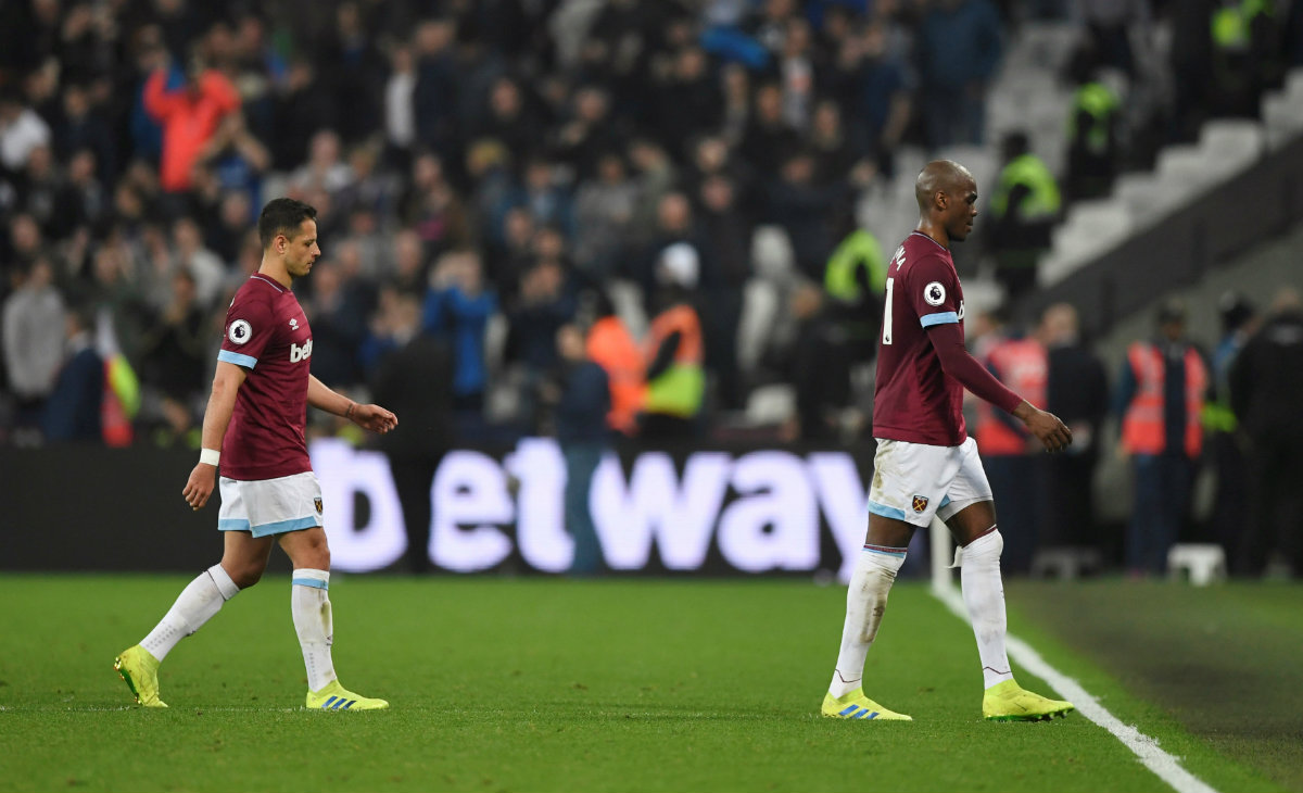 Javier Hernández y West Ham caen ante el Everton en la Premier League (Reuters)