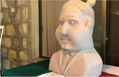 El busto fue develado en Ciudad Valle. (Gerardo Duque)