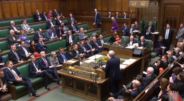 Los diputados británicos fracasaron en su intento de acordar una alternativa al acuerdo de Theresa May. |EFE