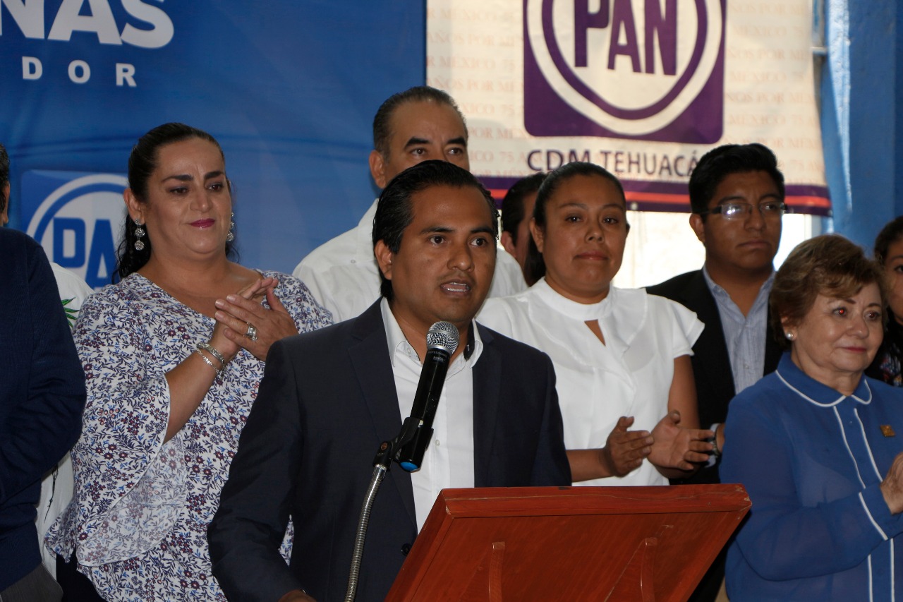 Fabián Correa Reyes, Secretario del Comité Directivo Municipal del PAN en Tehuacán (Apolonia Amayo)