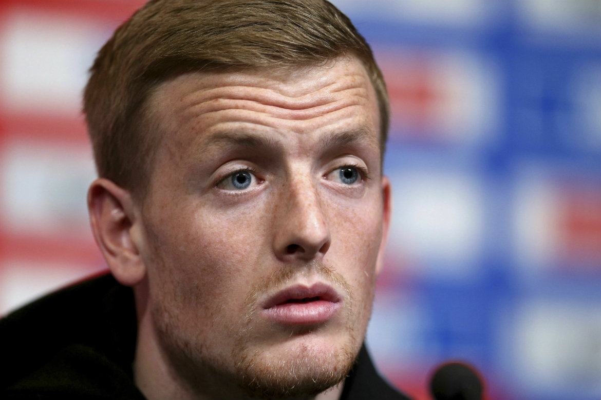 Jordan Pickford, portero de Inglaterra, involucrado en pelea callejera (AP)