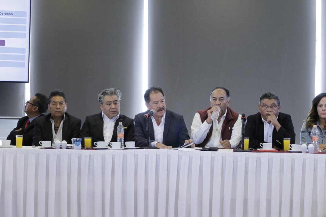 Presentan al resto del equipo que estará conformado en el Staff del Candidato  (Miguel Romero)