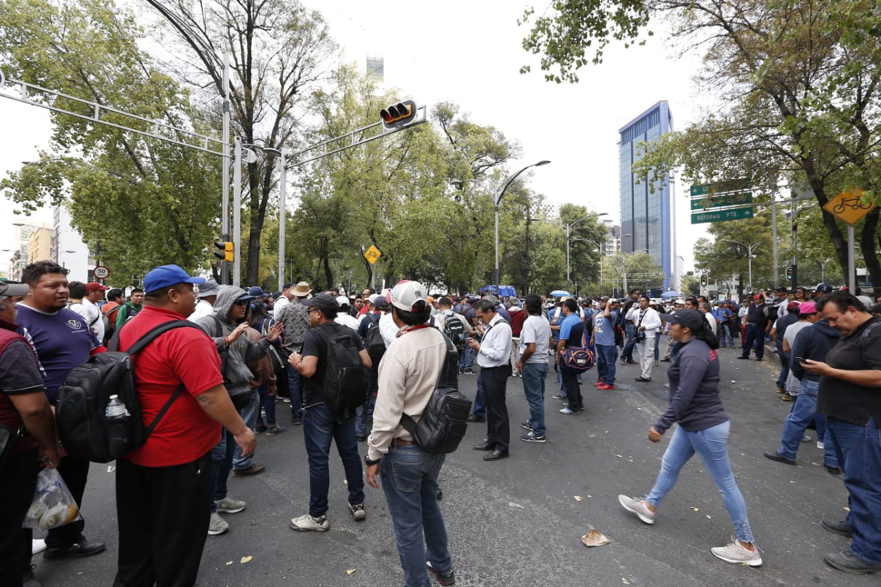 Integrantes del sindicato de la Universidad de Chapingo protestaron frente a la Secretaría de Trabajo. (Steve Allen)