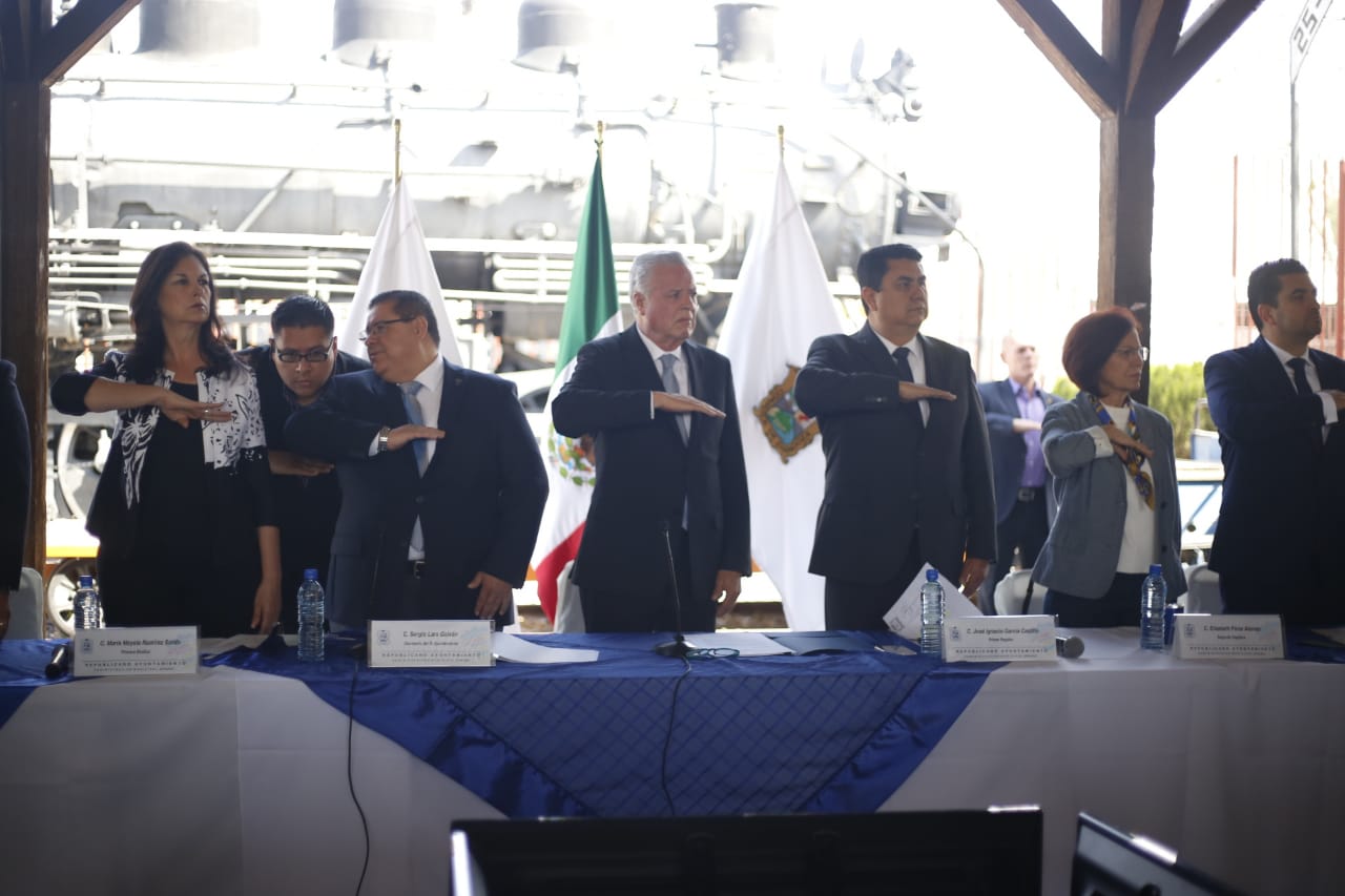 Esto se dio con motivo del CV Aniversario de la Toma de Torreón. (Rolando Riestra)