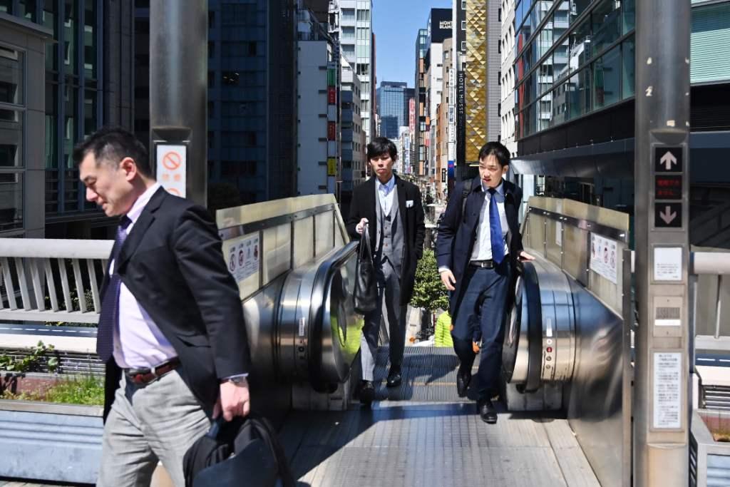 De acuerdo a cifras del Ministerio de Trabajo japonés, sólo toma nueve días de vacaciones de los 18 que se otorgan en promedio (AFP)
