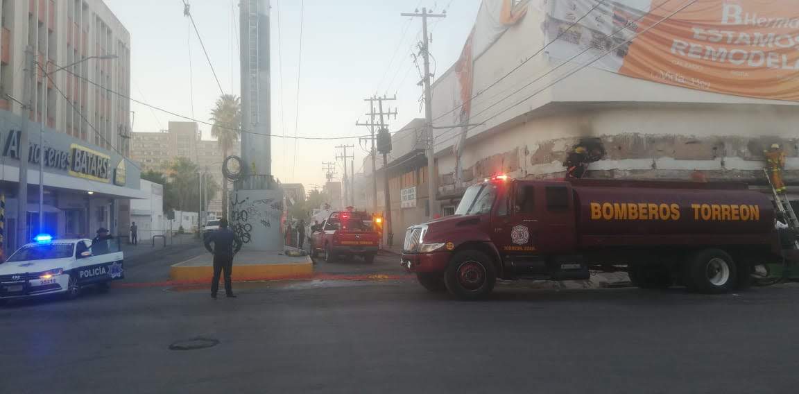 El incendio se reportó a las 5:40 de la tarde. (Milenio Digital)